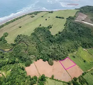 Aerial view of the Vista Verde parcel outlined near the coast